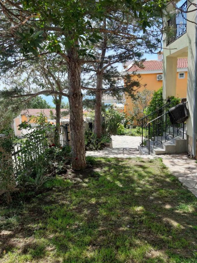 Vila Maljevik سوتوموري المظهر الخارجي الصورة